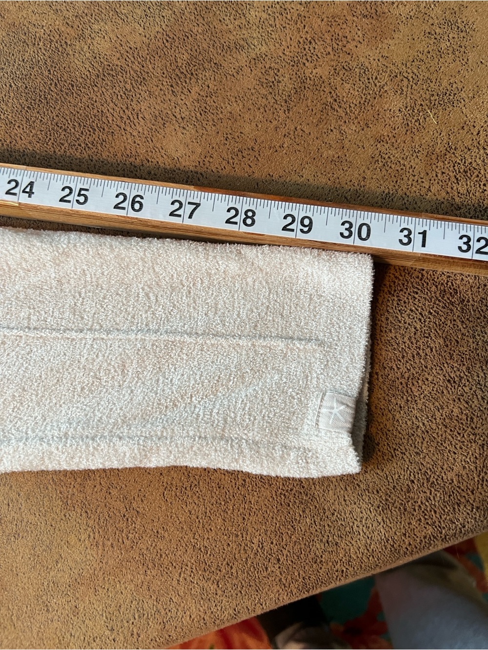 Barefoot Dreams Creamy white super soft Leggings. Small - Picture 8 of 8